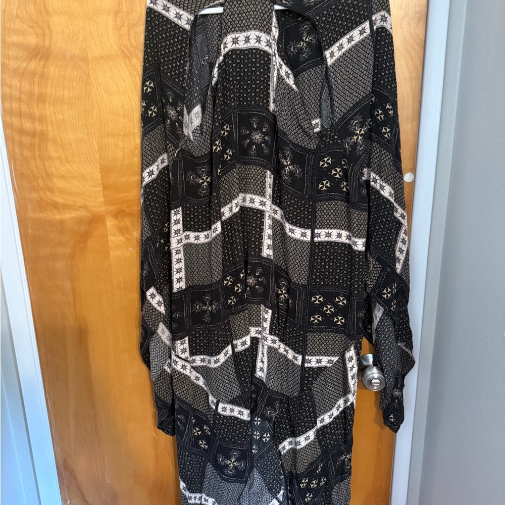 Free People Black and Cream Geometric kimono cardigan